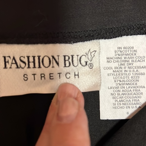 Black Skirt, mini, not too short - 17” long. Size 6. Zips in back. - Picture 6 of 7